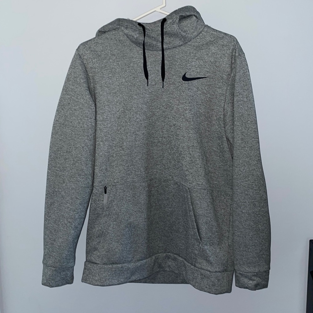 Nike Thermal Fit Hoodie Size Medium